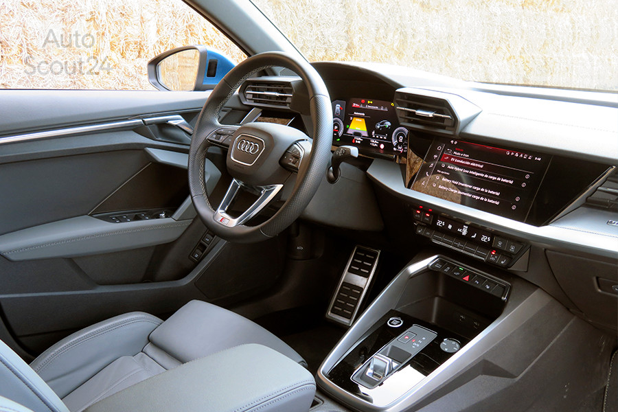 FT_23_audi_a3_sportback_puesto_conducciขn_1.JPG