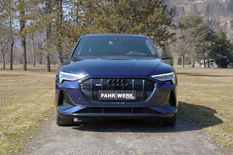 Audi e-tron Sportback 55 quattro 2022_Front