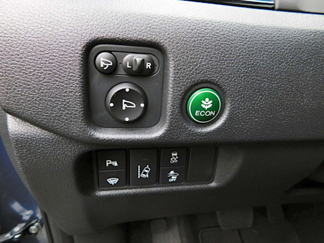 Editorial 2016 honda pilot touring awd sh 32