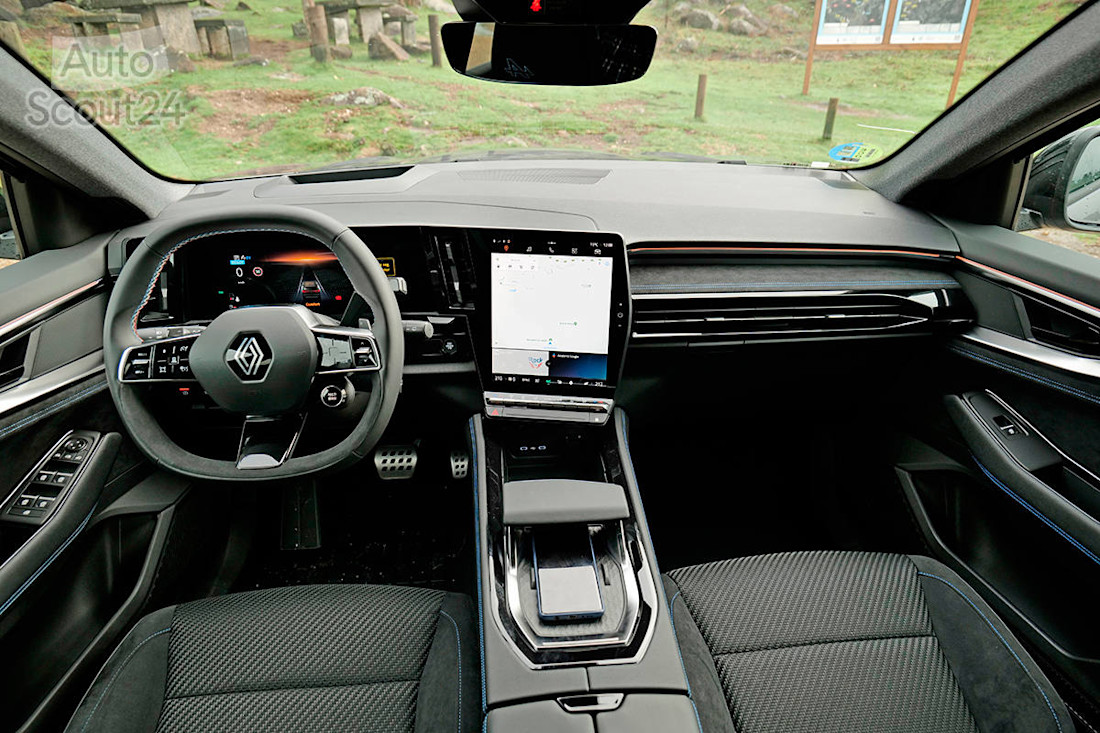 Video prueba Renault Austral HEV 2023 interior Ruben Fidalgo AS24 (18).jpg