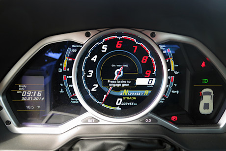 Editorial 12 pb 2014 lamborghini aventador lp700 4