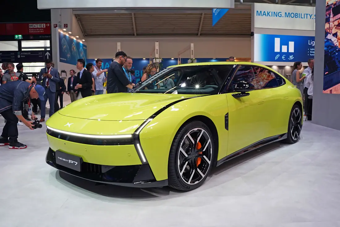 15 iaa-mobility-2025 xpeng-next-p7-front