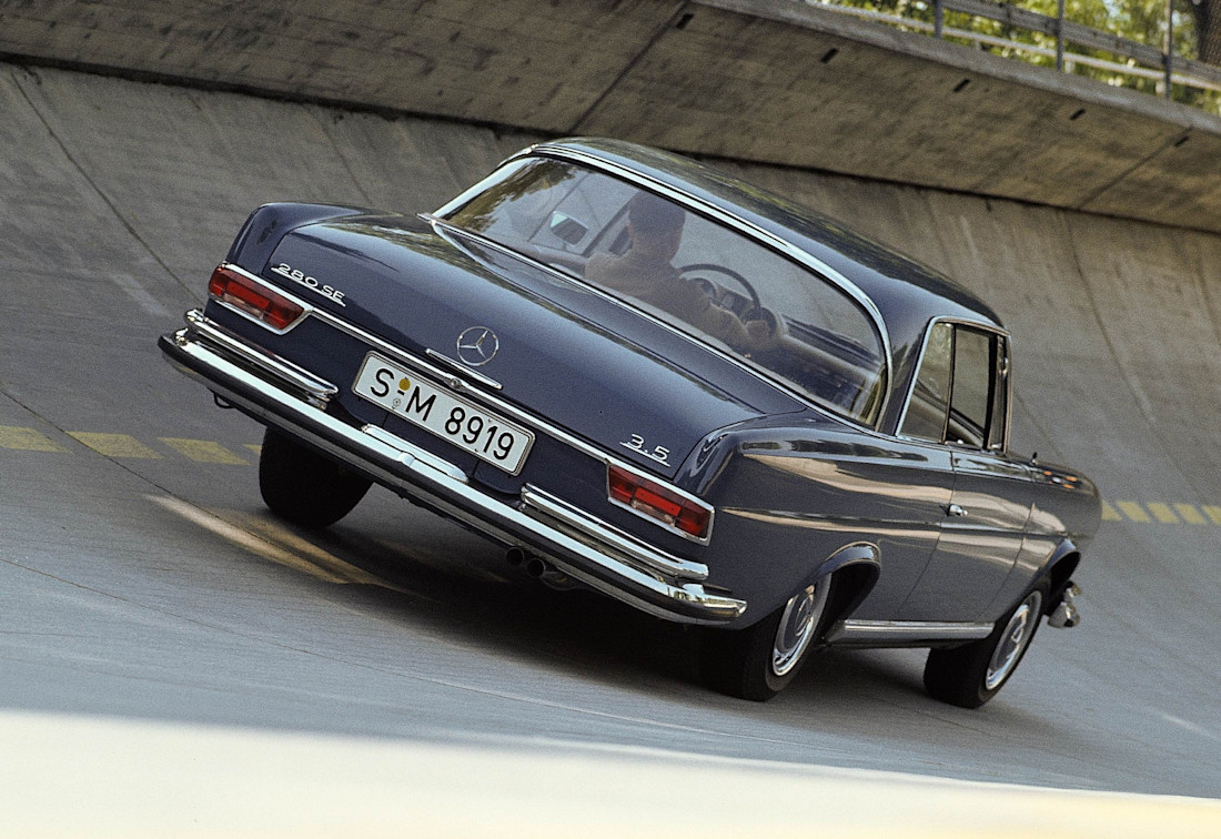 mercedes-benz-180-back