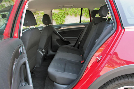 Editorial 2016 volkswagen golf alltrack jy 32
