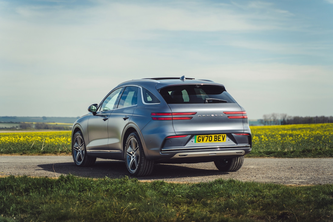 genesis-gv70-electrified-2026 (10).jpg