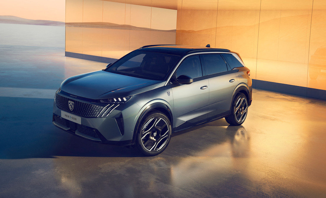 Peugeot e-5008 : 7-places, électrique et Français (2024)