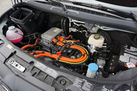 Editorial 2025 mercedes benz esprinter td di 241115 6