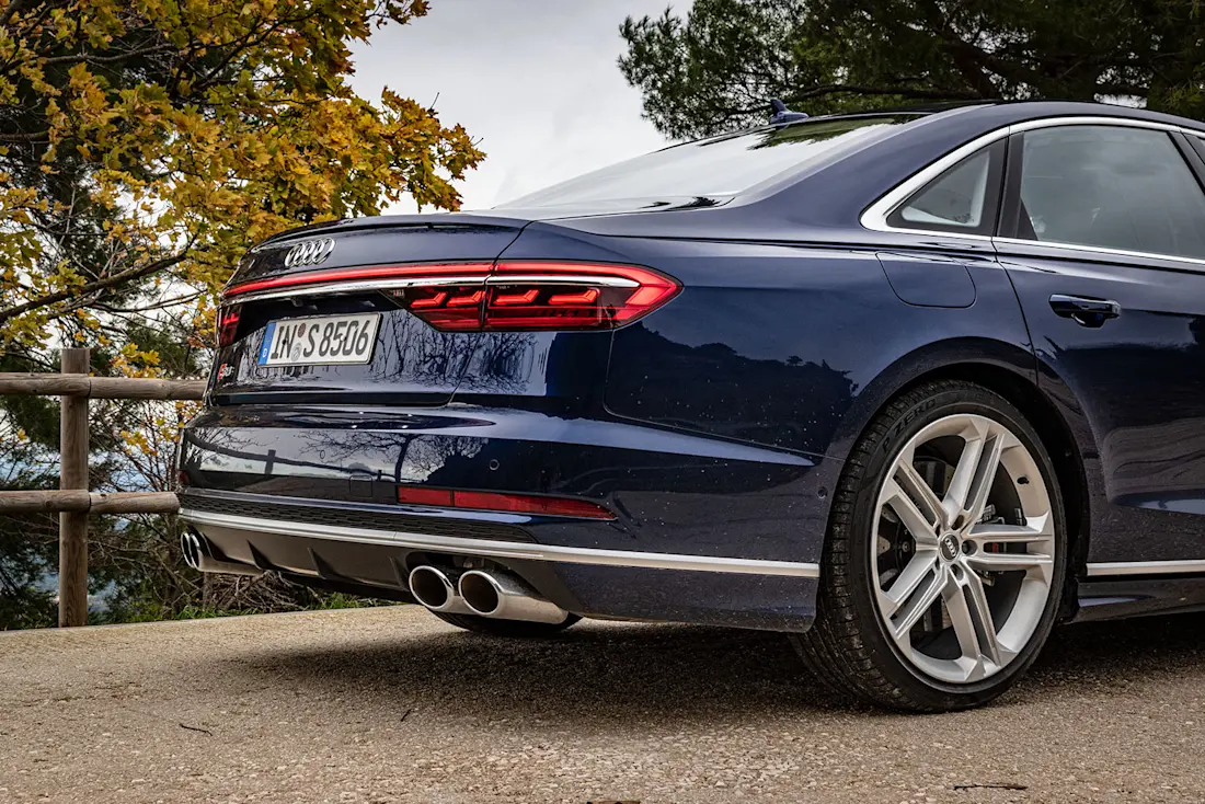 Audi-S8-Rear Audi-S8-Rear