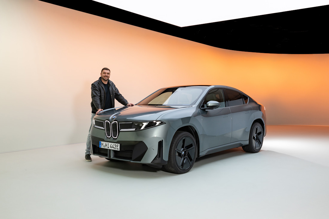 BMW iX4 M60-1