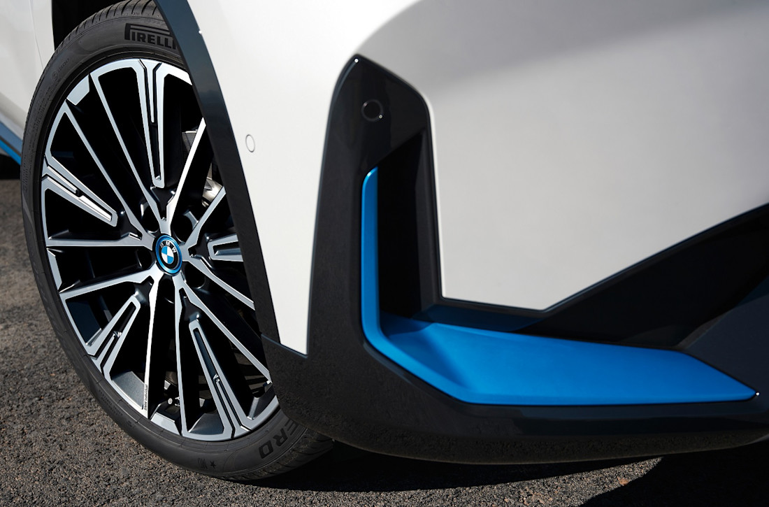 bmw-ix1-frontspoiler