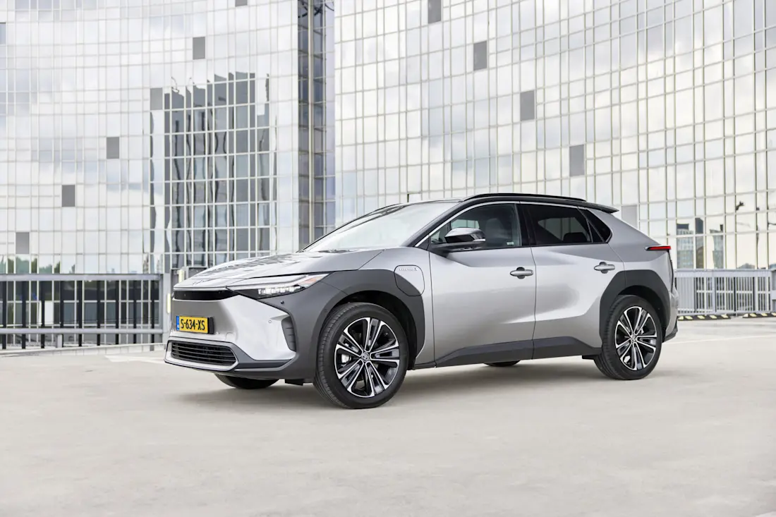 met-dit-simpele-trucje-van-toyota-gaan-ev-batterijen-veel-langer-mee-2024-02 met-dit-simpele-trucje-van-toyota-gaan-ev-batterijen-veel-langer-mee-2024-02