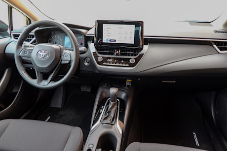 Editorial 2023 toyota corolla le upgrade td 230623 16 jm