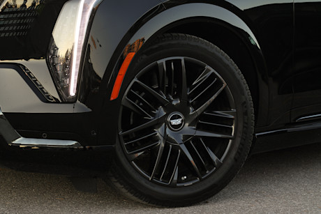 2025 Cadillac Escalade IQ Review Image