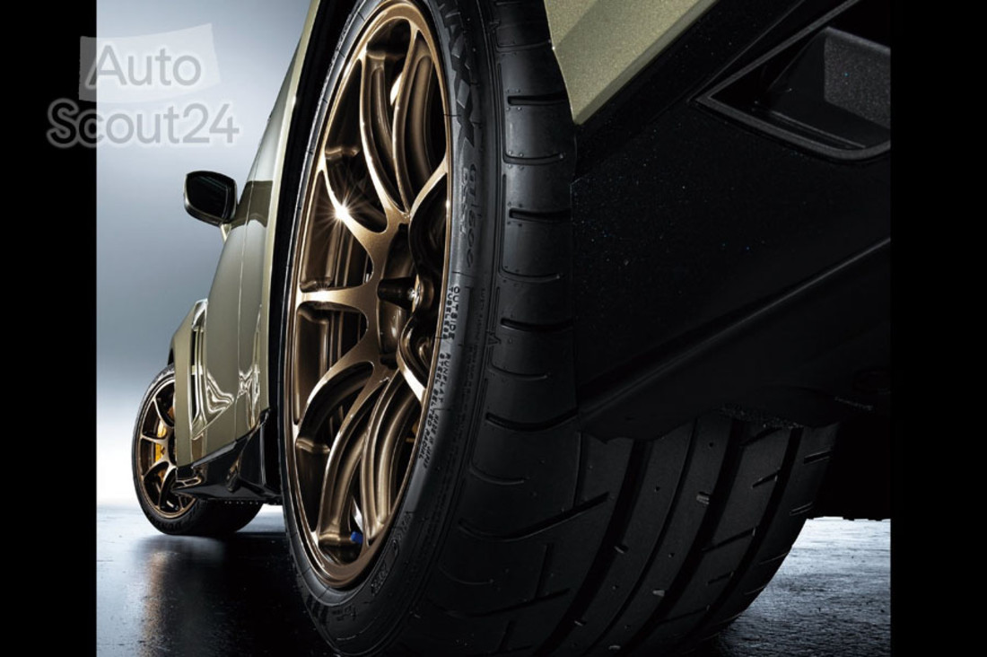 Nissan-GT-R_T-spec-2022-1600-17.jpg