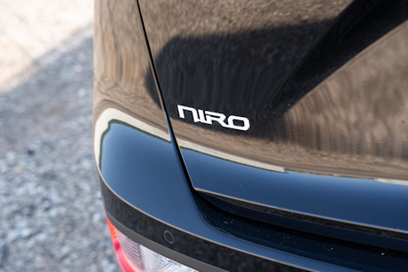 Editorial 2024 kia niro ex premium 240408 20 jw