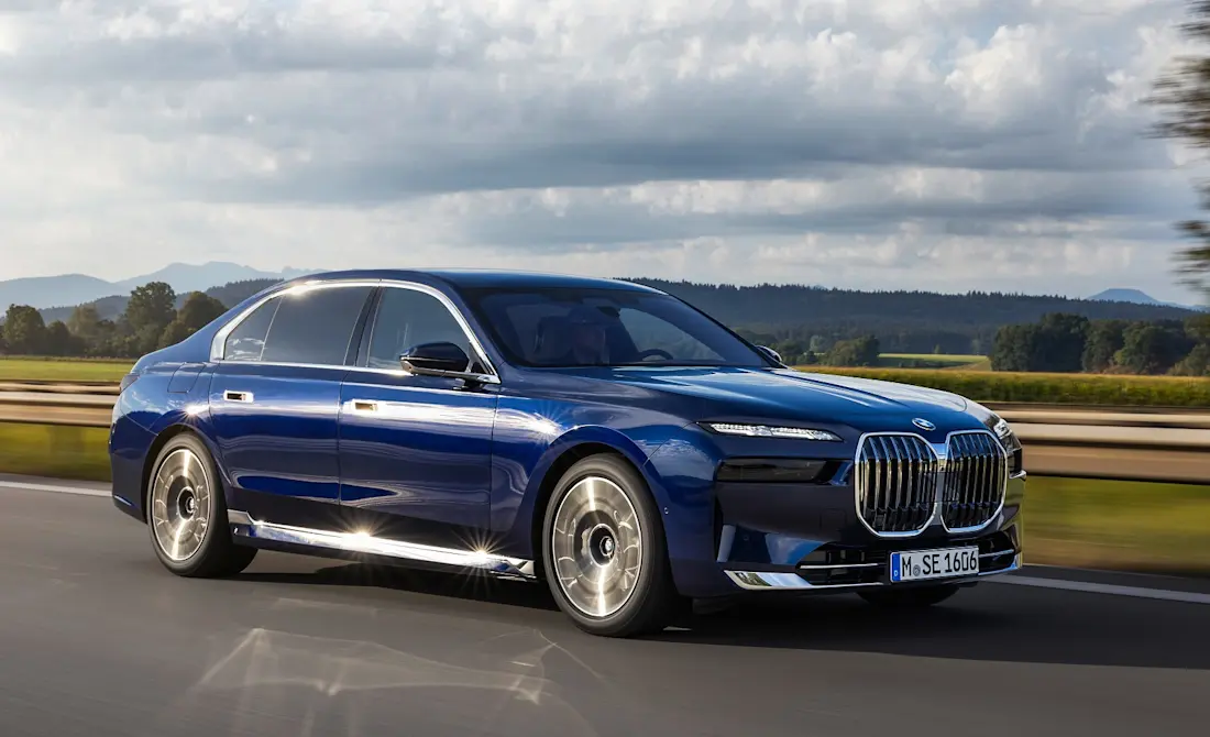 bmw-7er-740d-blau-fahraufnahme bmw-7er-740d-blau-fahraufnahme