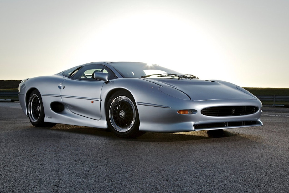 Jaguar-XJ220-1992 (4).jpg