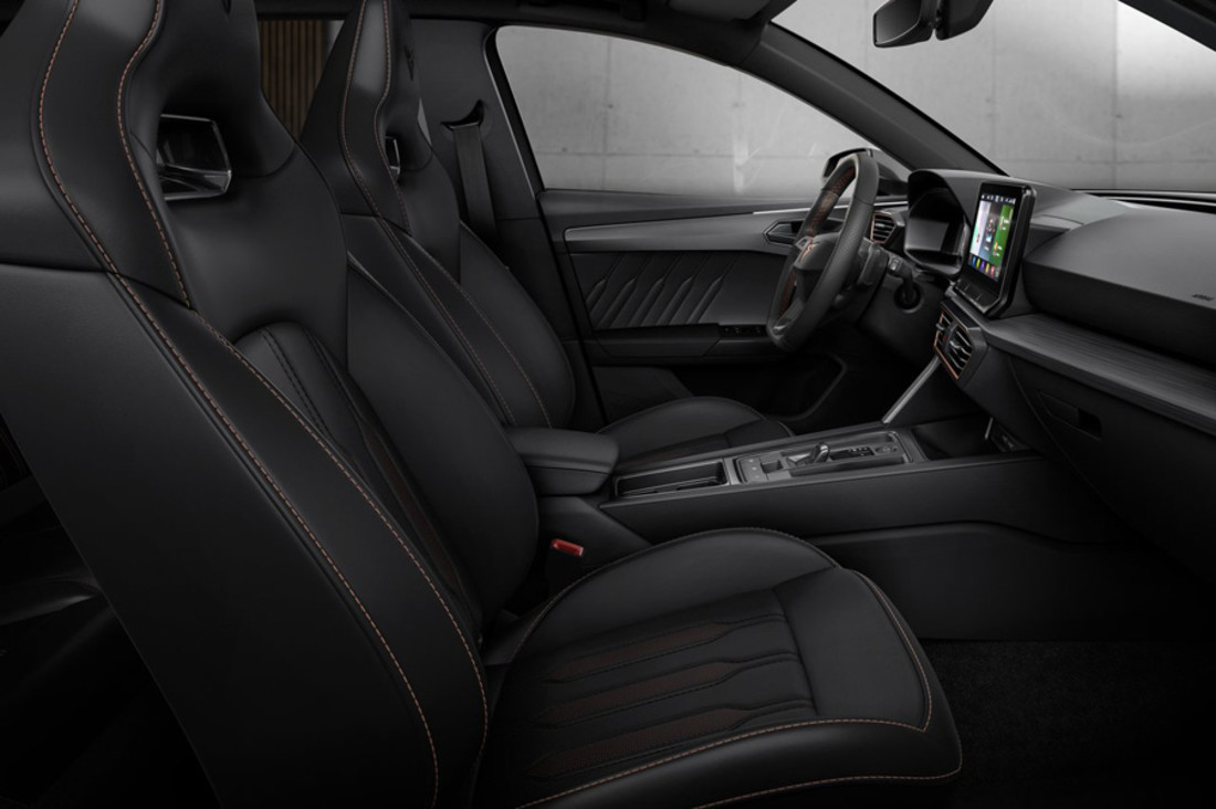Seat-Cupra_Leon_Sportstourer-2021-1280-06.jpg