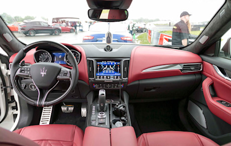 Editorial 2019 maserati levante gts 05 jw