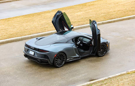 Editorial 2020 mclaren gt 12 dw