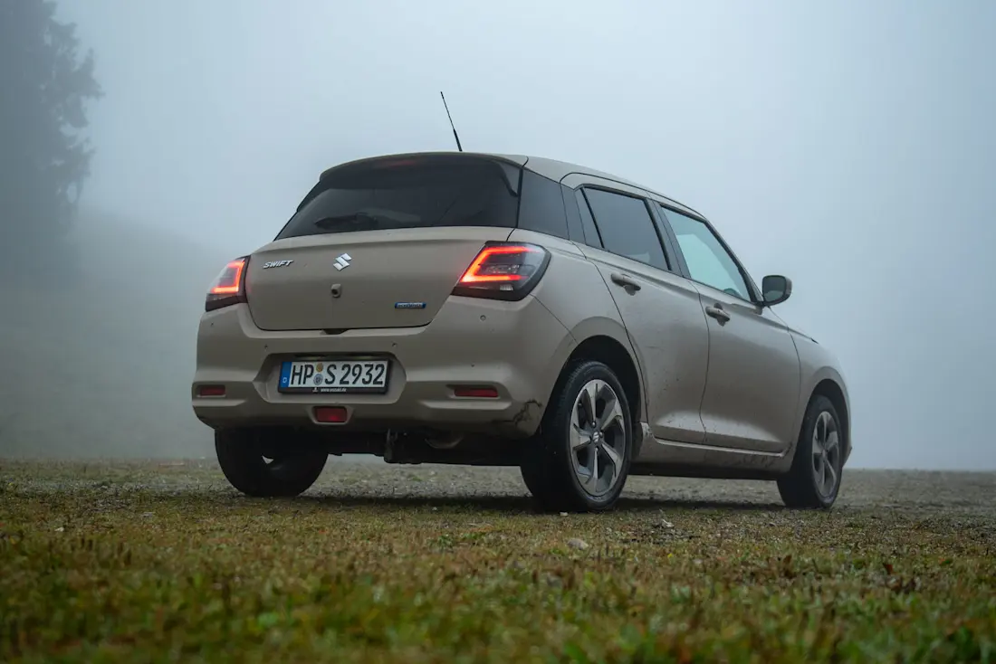 suzuki-swift-allgrip-2024-seite-heck suzuki-swift-allgrip-2024-seite-heck