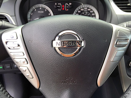 Editorial 2015 nissan sentra sv gw 24
