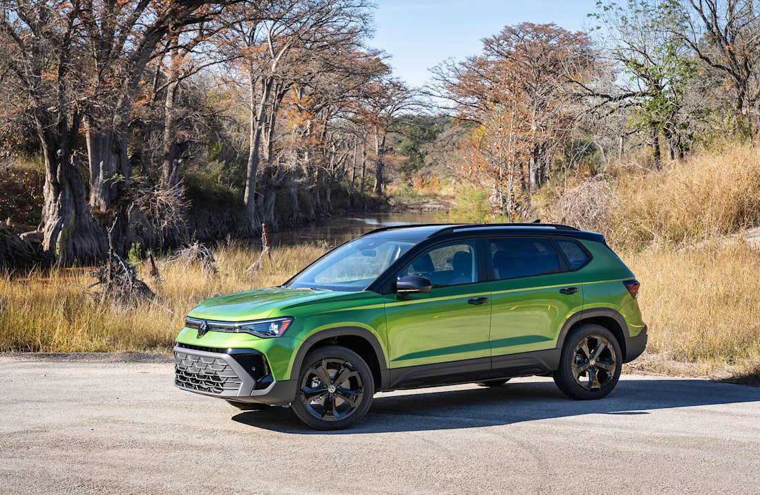 2025-volkswagen-taos-fd-jw-241213-30.jpg