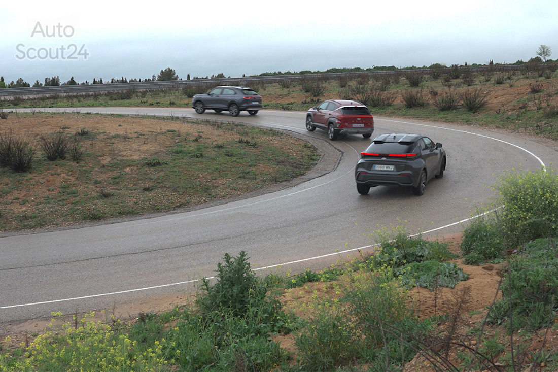 comprartiva-suv-hibridos-2024-kona-c-hr-hr-v (3).jpg