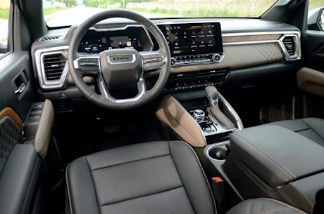 GMC Canyon Denali 2023 : essai routier Body Image
