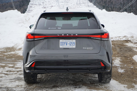 Editorial 2025 lexus rx vs 2005 lexus rx comp di 250304 3