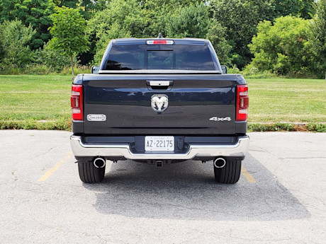 Editorial 2019 ram 1500 laramie longhorn 05 sw