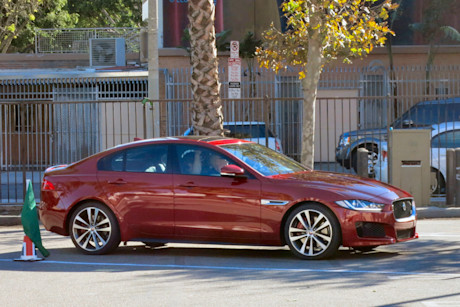 Editorial 2017 jaguar xe 23