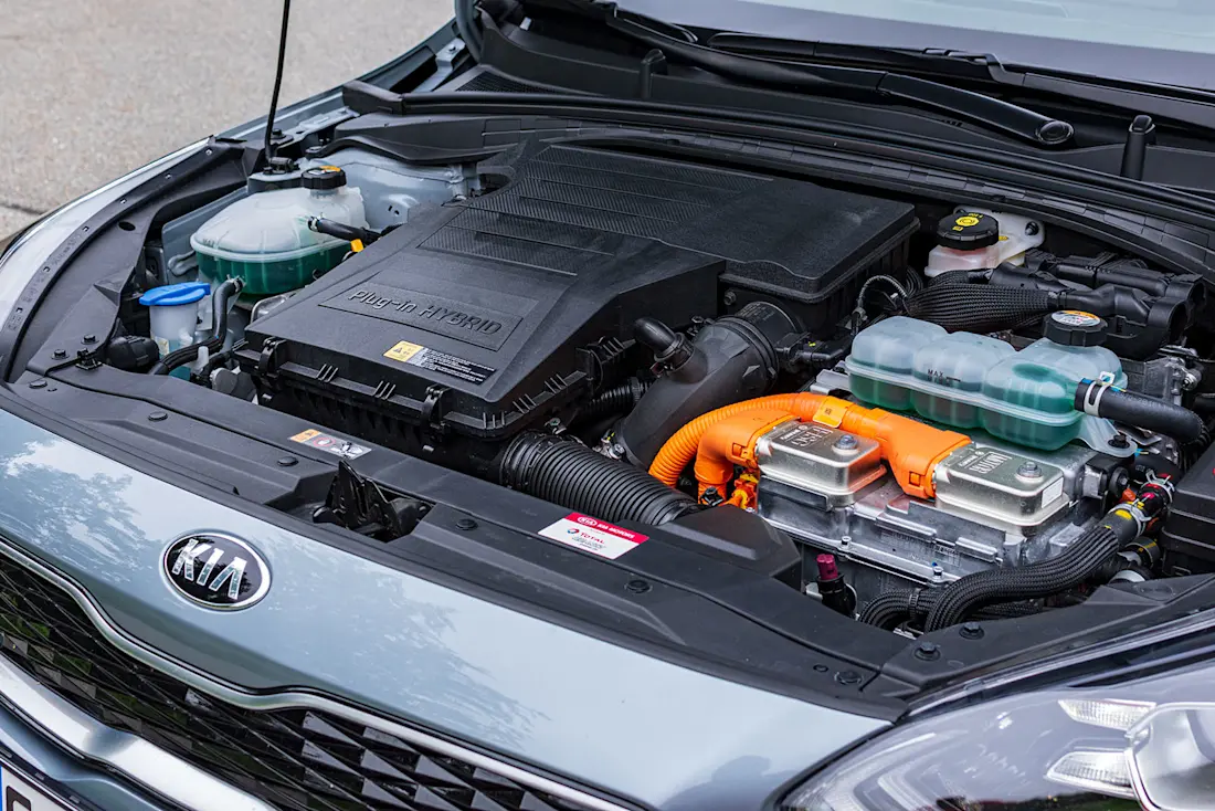 Kia-Ceed-Sportswagon-PHEV-Engine Kia-Ceed-Sportswagon-PHEV-Engine