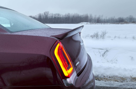 Editorial 2018 chrysler 300s awd 10 jw