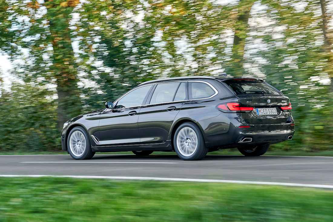 AS24-modelpagina-bmw-5-touring_02