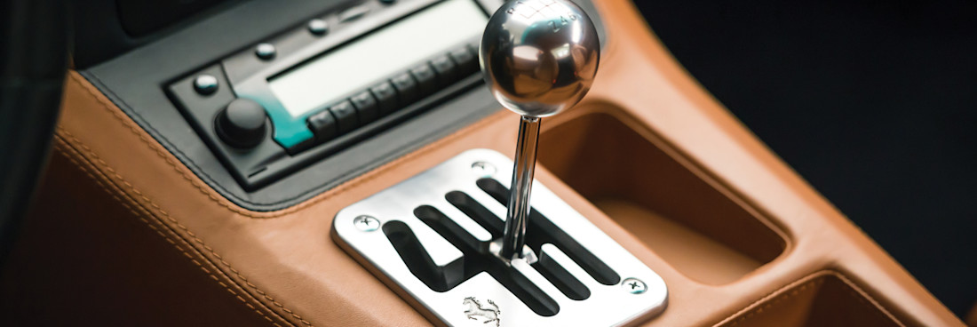 Ferrari resucita la legendaria caja manual, pero tiene una trampa que enfurecerá a los puristas