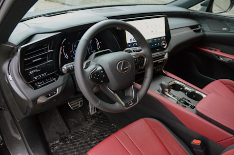 Lexus RX 500h 2024 : essai routier Body Image