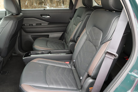 Editorial 2024 nissan pathfinder platinum td 240226 15 jm