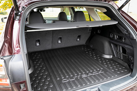 Editorial 2023 subaru outback premier xt 09 jw