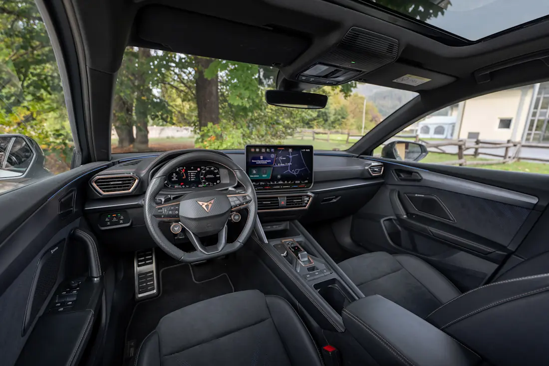 Cupra Leon interior