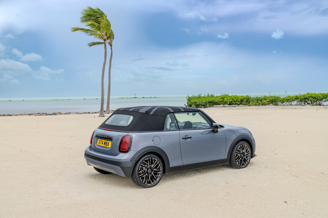 mini-cooper-cabrio-2025 (10).jpg
