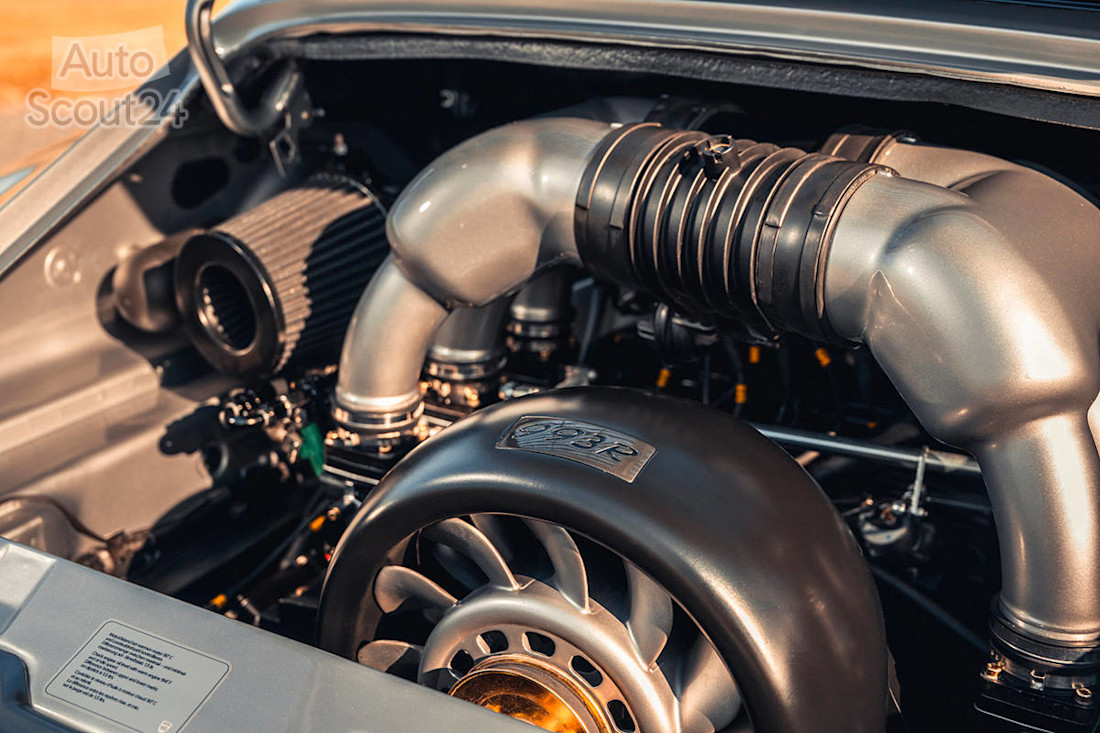 Autoart-993R-By-Paul-Stephens-Porsche-993 (16).jpg