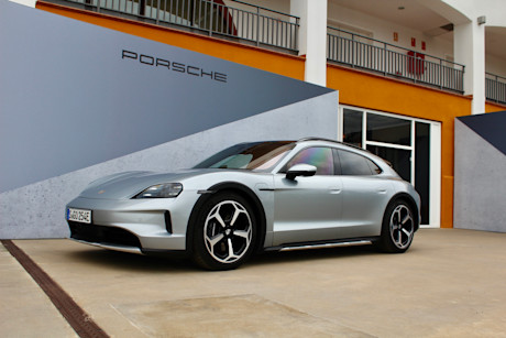 Editorial 2025 porsche taycan 4s cross tursimo 01