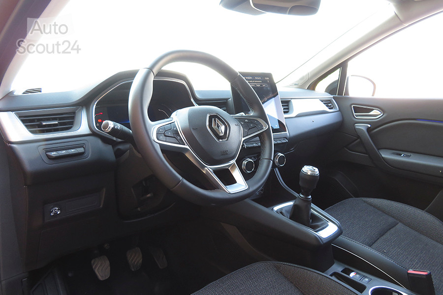 FT_20_renault captur 2021_puesto conduccion piloto.JPG
