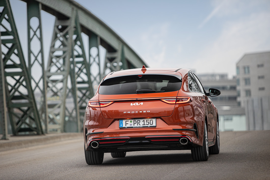 kia_proceed_gt_line_04