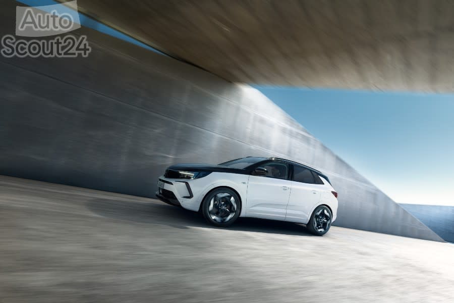 opel_grandland_gse_520366-6357ff5e669ec_6358e9bc0fd0d.jpg