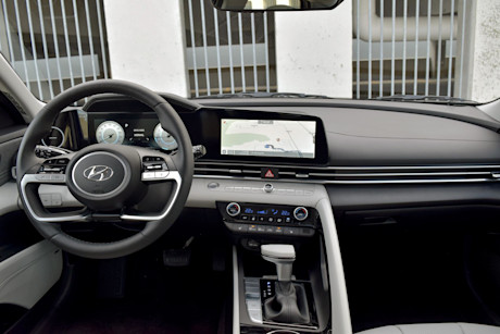 Editorial 2021 hyundai elantra 17 sha