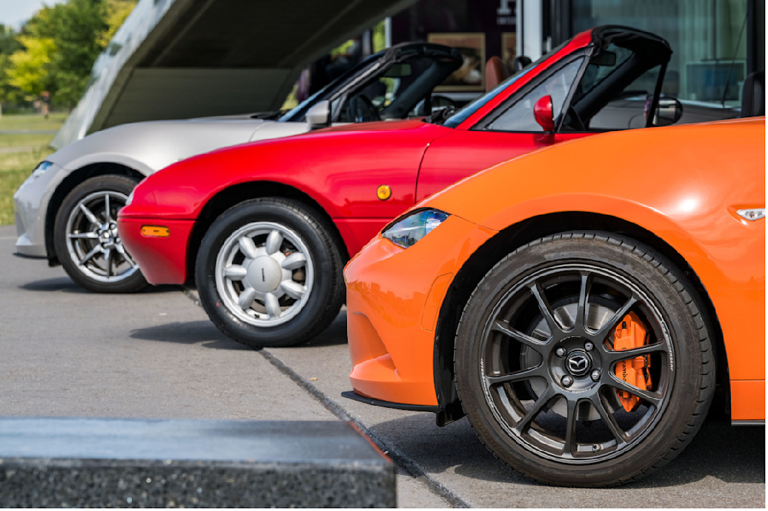 MX5 generaciones2.jpg