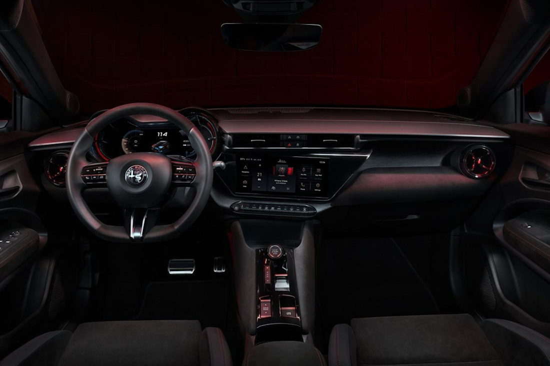 Alfa_Romeo-Milano-2025-interior (2).jpg