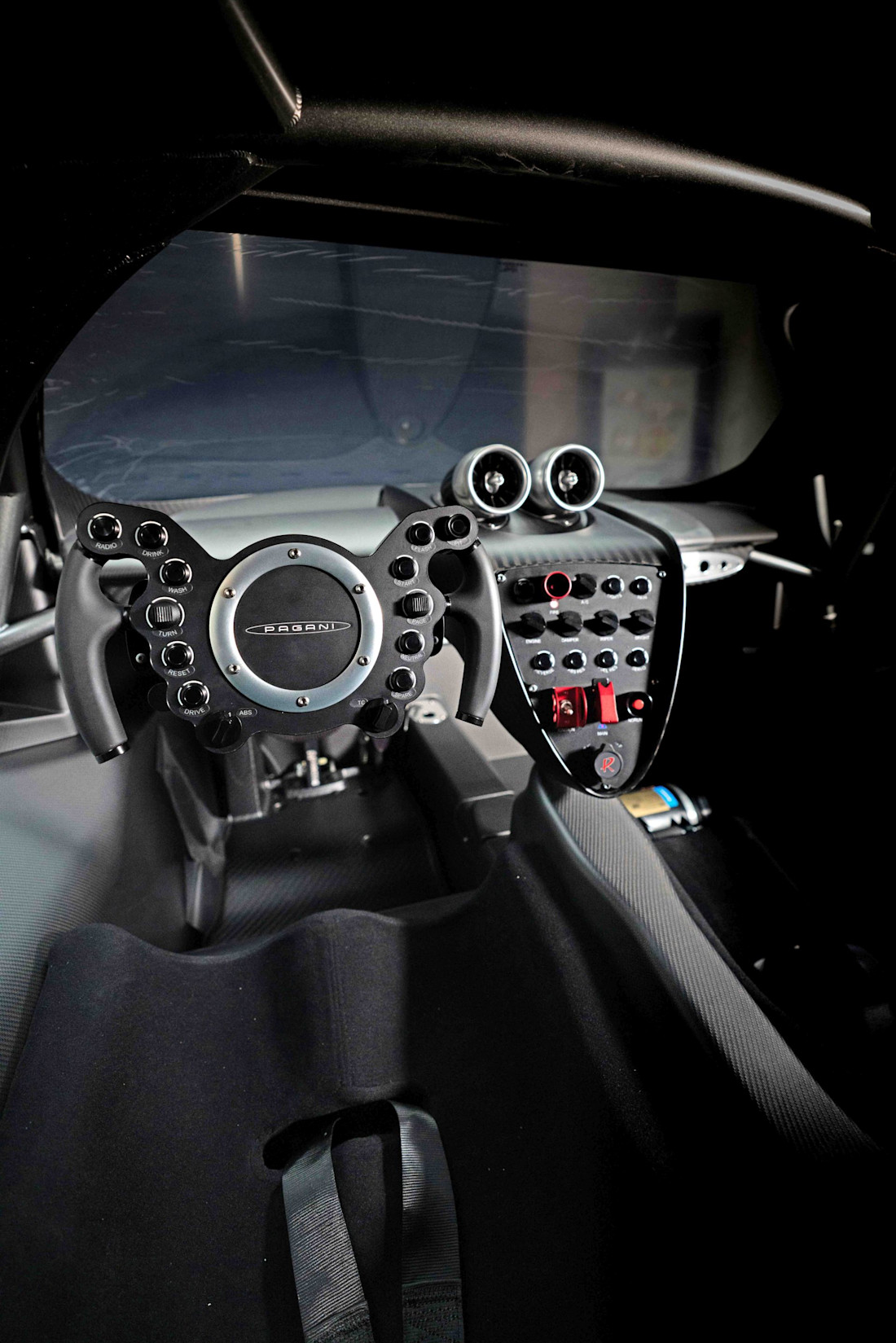 Le hypercar Pagani saranno in mostra nel centro di Milano e a Monza dal 16 al 19 giugno